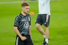 Joshua kimmich accepts the uefa defender of the year award for the 2019/20 season after winning the treble with the elegance of joshua kimmich 2020/21 #kimmich #bayern #gustavofilms. Serav2hq3dkuwm
