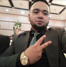 Sam Clouse, formerly of Sinclair gas station is a thief. Do not hire him to  do any work for you. And, when you see him around town, be sure to tell him