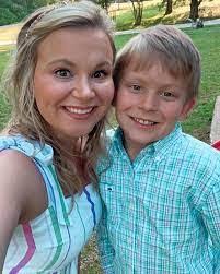 Tara Hamby's Instagram, Twitter & Facebook