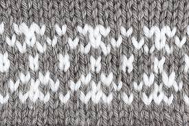Knitting the sleeves , magic loop, stranded knitting, yarn over short rows подробнее. Fair Isle Stranded Knitting Tutorial