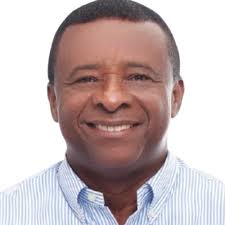 Los 15 alcades dominicanos con mayor y menor patrimonio neto