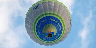 Najlepsi piloci balonowi uczczą w ten sposób 100. Balonowy Cud Nad Wisla Warszawa Pl