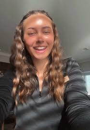 Cindy Eckenrode's Instagram, Twitter & Facebook