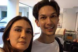 Dimas beck 4 дней назад. Now Close To Luna Maya Dimas Beck Shyly Admits His Relationship And Activities With Former Ariel Noah All Pages Netral News