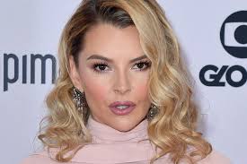 Marjorie de Sousa, un diminuto bikini y la reacción de las celebridades