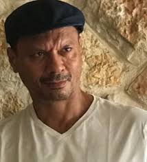 ( وما يسطرون ) أي : Ø¹Ø¨Ø§Ø³ Ø£Ø¨Ùˆ Ø§Ù„Ø­Ø³Ù† ÙŠÙ†Ø¹ÙŠ Ù…Ø­Ù…Ø¯ Ø£Ø¨ÙˆØ§Ù„ÙˆÙØ§ Ø±Ø­Ù„ Ø§Ù„Ø£Ø³Ø¯ Ø§Ù„Ù„ÙŠ Ø¨ÙŠØ­ÙƒÙ… Ù…Ù…Ù„ÙƒØ© ÙÙ† Ø¬Ø±ÙŠØ¯Ø© Ø§Ù„Ø²Ù…Ø§Ù†
