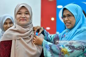 Bayaran rm 102 secara online(paypal, kad debit, kad kredit) bagi yuran sekaligus dan daftar terus. Simbolik Keanggotaan Wanita Keadilan