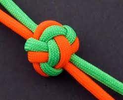 Paracord guild want to literally wear your heart on your sleeve. Youtube Paracord Knots Diamond Knot Paracord Tutorial