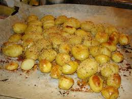 Portata principale facile 1 h 40 m 407 kcal. Patate Novelle Gratinate Al Forno Viaggiare Come Mangiare