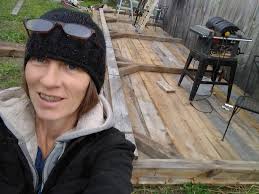 Eta: wow. So much hate from a simple question. #1. Thank you to everyone  who responded politely to the question, even if it was to say you don't  think it's possible. #2.