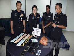 Check spelling or type a new query. Polis Tentera Ditahan Sertai Geng Samun Didalangi Warga Bangladesh