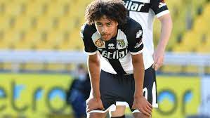 Joshua zirkzee belongs to the group of players that will have to leave bavaria to get consistent playing time next season. Parma Calcio Bayern Leihgabe Joshua Zirkzee Droht Eine Operation Kicker