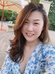 Loretta Li's Instagram, Twitter & Facebook