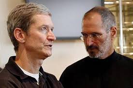 Khác biệt giữa Steve Jobs và Tim Cook theo nhân viên cũ