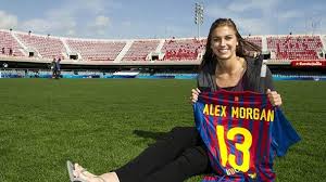 Although she was a multisport athlete growing up, morgan didn't start playing organized soccer until she was 14 years. Soccer Star Alex Morgan S World Cup Workout Teen Vogue