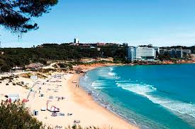 Litoralul romanesc ofera optiuni de cazare multiple. Oferte Costa Dorada