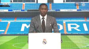 13 times european champions fifa best club of the 20th century #realfootball | #rmfans bit.ly/oa_varane. David Alaba Bekommt Bei Real Madrid Legendare Ruckennummer Er Zeigt Erstmals Seinen Sohn Fc Bayern