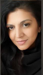 Gloria Poe's Instagram, Twitter & Facebook