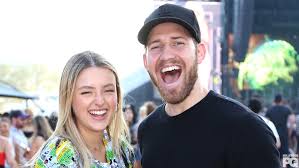 Alicia Moffet sur laccidentelle story de son chum nu: Â« Vaut mieux en  rire quen pleurer Â» - Hollywoodpq.com