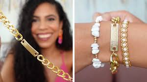 Genius jewelry hack helps you put