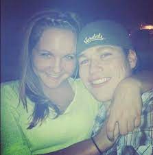 My 18 Year Old Sister Had Just Announced She Was Pregnant My Parents Were Going To Die I Was Too Young Woman Terrified To Tell Parents Of Unexpected Pregnancy Love What Matters