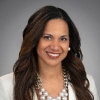 Jennifer Spink's Instagram, Twitter & Facebook