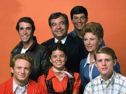 As with all my trivia pages, i ask that you do not copy, steal or offer them to another website. Can You Answer 12 Happy Days Questions Quizpug