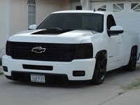 Aquí algunas silverdado arregladas del fest trucks espero les guste compartan delen like 👍 y suscribanse mi gente graciiias 13 Trocas Tumbadas Ideas Dropped Trucks Chevy Trucks Gmc Trucks