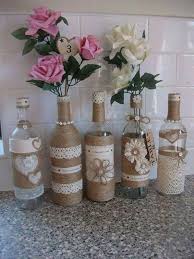 Nach Weihnachten Alle Leeren Flaschen Wegwerfen Nein Zu Schade Aufbewahren 12 Tolle Bastelideen A Wine Bottle Diy Crafts Wine Bottle Crafts Bottle Crafts