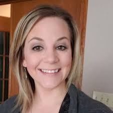 Holly Rawlings's Instagram, Twitter & Facebook