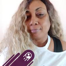 What are some popular places to hang out and make friends in Jamaica?