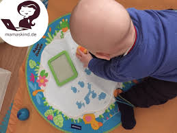 Es gibt auch auch ganz normale kinder, die das krabbeln erst mal überspringen. Babyentwicklung Mit 7 Monaten Robben Sitzen Krabbeln