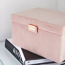 We did not find results for: Beautify Blush Pink Velvet Jewellery Box Fabric Storage Organiser Ring Pad Necklace Storage Organiser And Bracelet Holder With A Removable Tray And Rose Gold Clasp Amazon Co Uk Jewellery