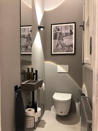 Gäste wc ideen und hilfreiche tipps für die raumgestaltung badezimmer ideen mit fliesen kantenprofil verlegen best of badezimmer teilgefliest gäste wc fliesen creative ideas #moderne gäste wc #ideen mit grauem naturstein und fliesen wc ideen glasmosaik fliesen braun beige gäste wc herrlich on mit. Gaste Wc Gestalten Einladend Statt Nuchtern So Geht S