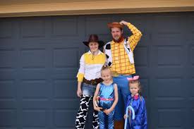 On halloween night we added a friend's dachshund to our group picture so you could say we even had a slinky dog, right? Toy Story Family Costume Simplify Create Inspire
