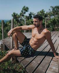 «vivavida» e «em família», aos sábados. Ruben Rua Stars In The New Wild Summer Campaign For Intimissimi Uomo The Portuguese Male Model