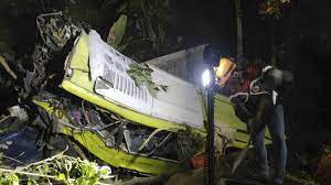 At least 17 killed as Philippines bus falls off cliff | Shepparton News