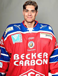 Eiszeit beginnt und ein neuer Goalie