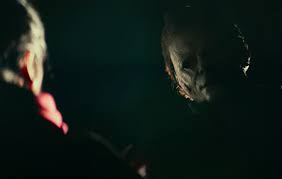 The next entry in the revived halloween franchise, following laurie strode and her family as they're once again forced to confront the psychotic and murderous serial killer michael myers. Neuer Teaser Halloween Kills Kommt 2021 Kino Co