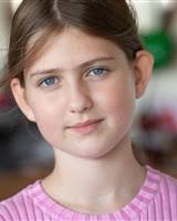 Elisa Murphy's Instagram, Twitter & Facebook