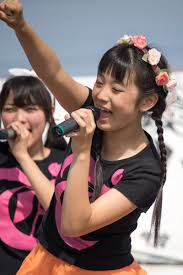やっす On Twitter 5月21日バラ祭り よしうみ2016 ライブ二部のrioちゃん Sackyとお揃いの花冠で登場 この日は オレンジモンスターの間奏で走り回ったり ほぼ全曲パフォーマンスの中心って印象でした 愛の葉ガールズ Rio