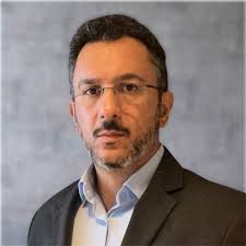 Raul Esparza rejoins JLL in the Financial Services Division