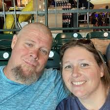 Shannon Sterling's Instagram, Twitter & Facebook