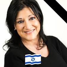 Leslie Volpe's Instagram, Twitter & Facebook