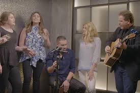 The Scott Family Make Beautiful Messes At Opry Lounge