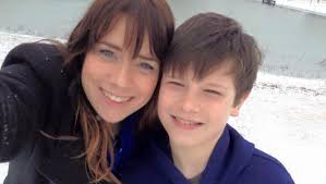 Mom, son killed trying to help called 'heroes'