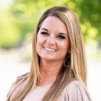 Michelle Salsberry's Instagram, Twitter & Facebook