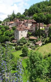 Find the travel option that best suits you. Saint Cirq Lapopie Perle De La Vallee Du Lot