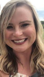 Anna Weaver's Instagram, Twitter & Facebook