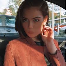 The judging panel consists of thomas hayo and wolfgang joop. Gntm Kandidatin Alex Ich Finde Manner Sehr Belastend Gala De